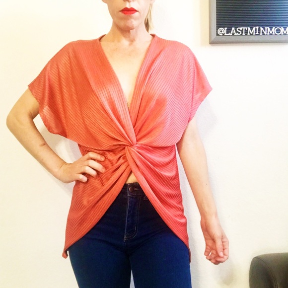 ‼️Metallic PEACH knotted Top Size Small ‼️ - Picture 1 of 8